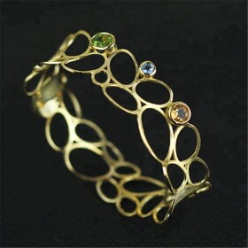 Handmade-Hollow-out-charm-bangle-with-Natural (1)